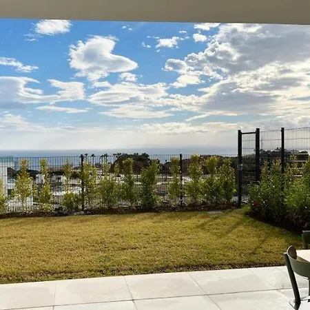Luxurious 3 Bed Garden Higueron West * Fuengirola