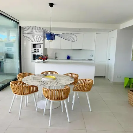 Apartment Luxurious 3 Bed Garden Higueron West *